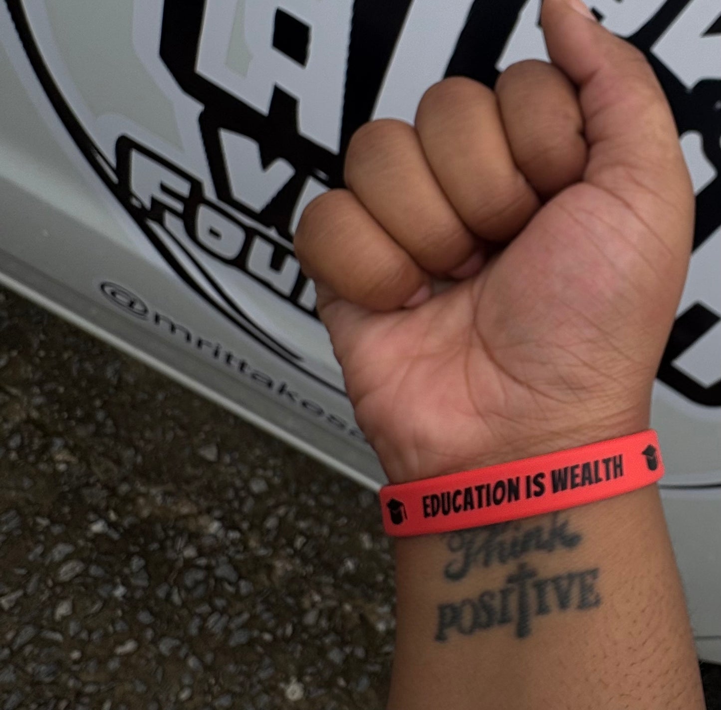 ποΈ It Takes Ahhh Village Rubber Wristband